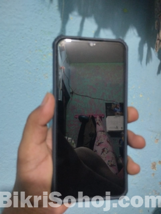 Tecno spark 8c